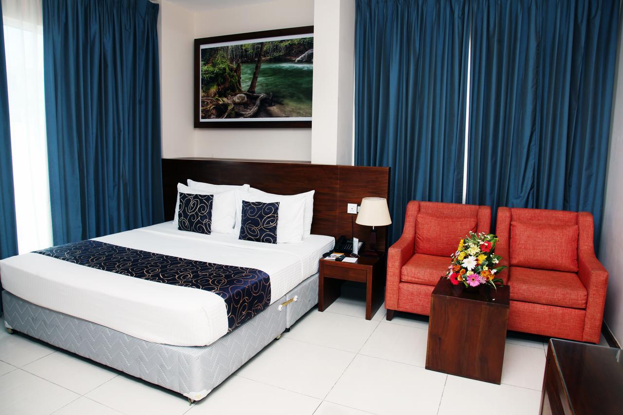 Hotel Mirage Colombo Esterno foto